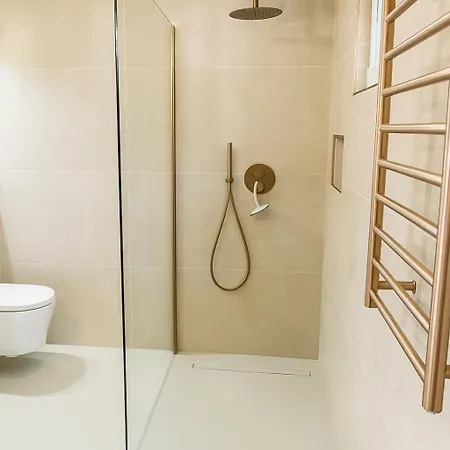 Apartment Above The Porto Valtravaglia