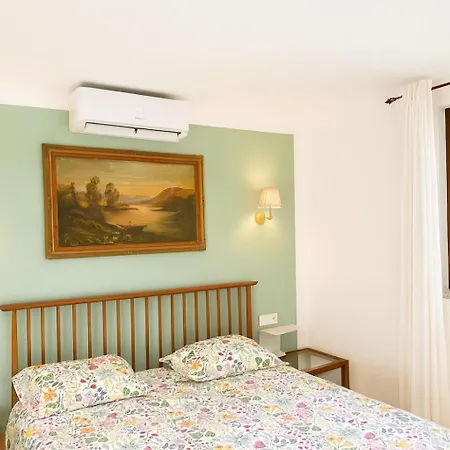 Above The * Porto Valtravaglia