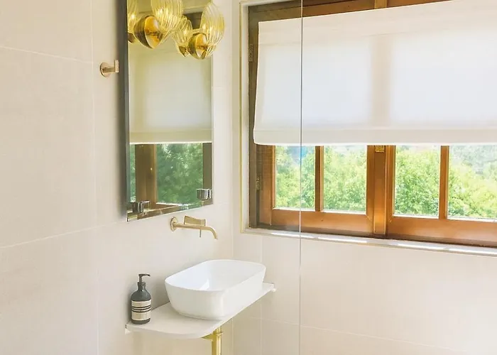 Above The * Porto Valtravaglia